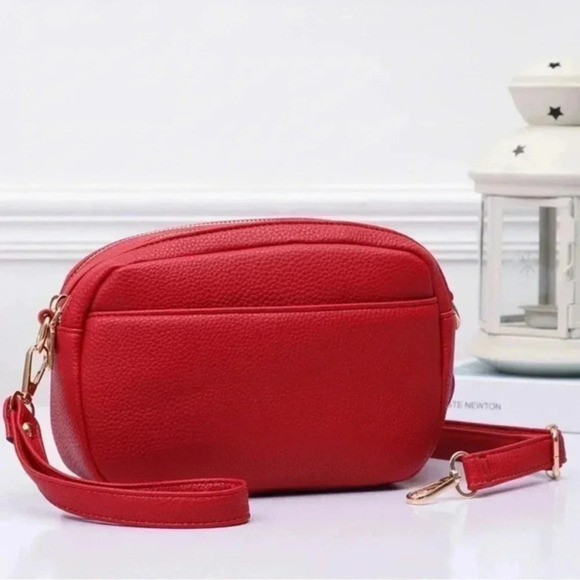 UNNI Handbags - Women’s 2 compartment crossbody/wristlet bag, cherry red, vegan leather, NWT